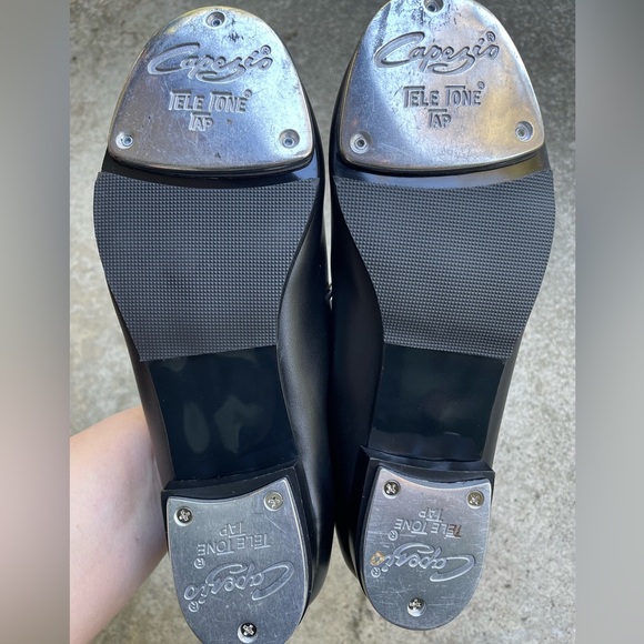 Capezio Tap Shoes Youth Size 4. Brand New! - Picture 3 of 4